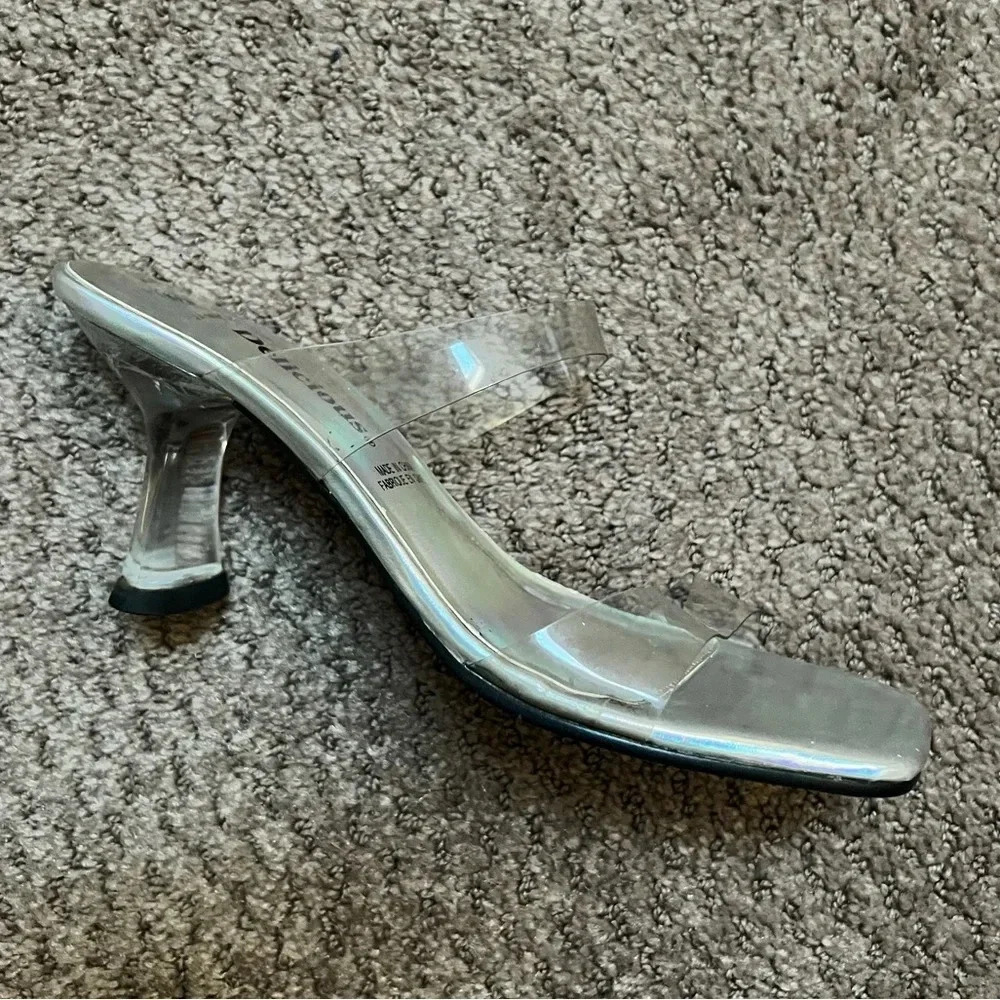 Delicious Jammy2 Clear Strap Holographic Mule Heels Size 6.5 - Picture 3 of 4